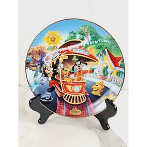 Disneyland Mickey's Toontown 8" Plate Wall Decor 40th Anniversary 1996 Porcelain